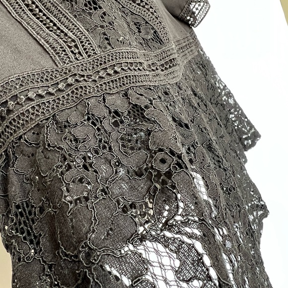 Sheer pullover blouse - Picture 4 of 6